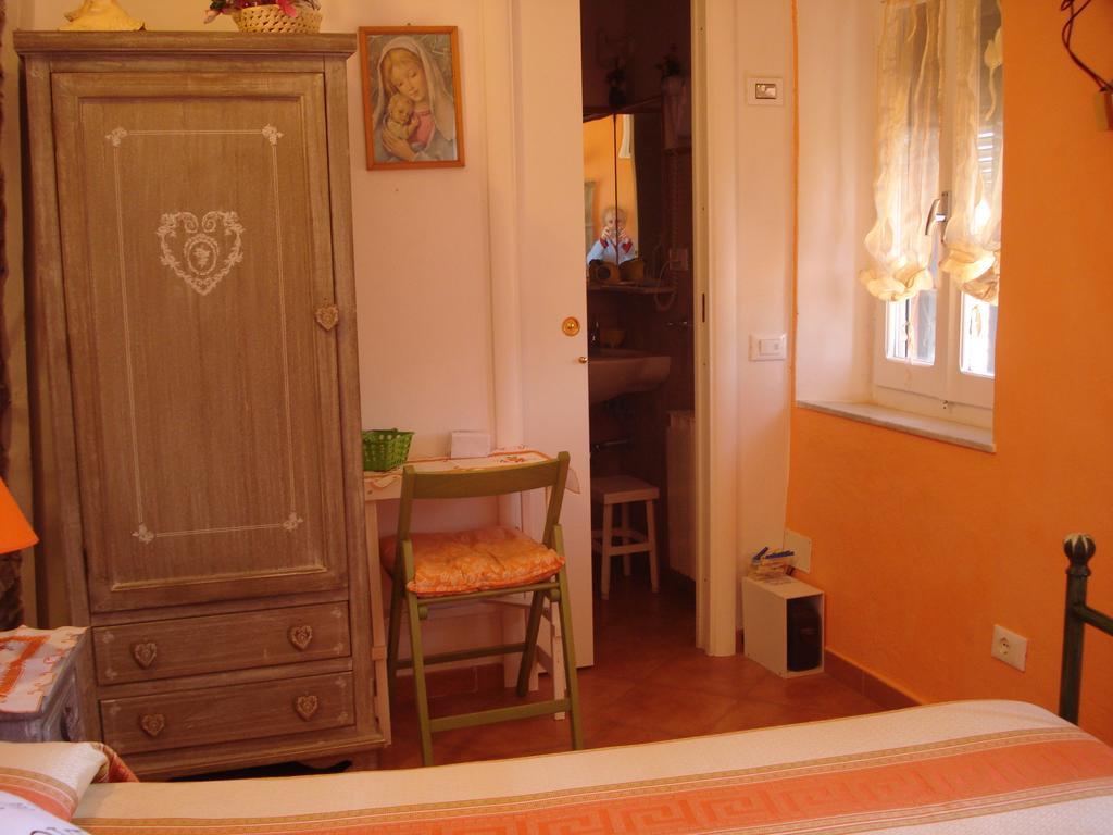 Bed and Breakfast Da Giusè Trebiano Exterior foto